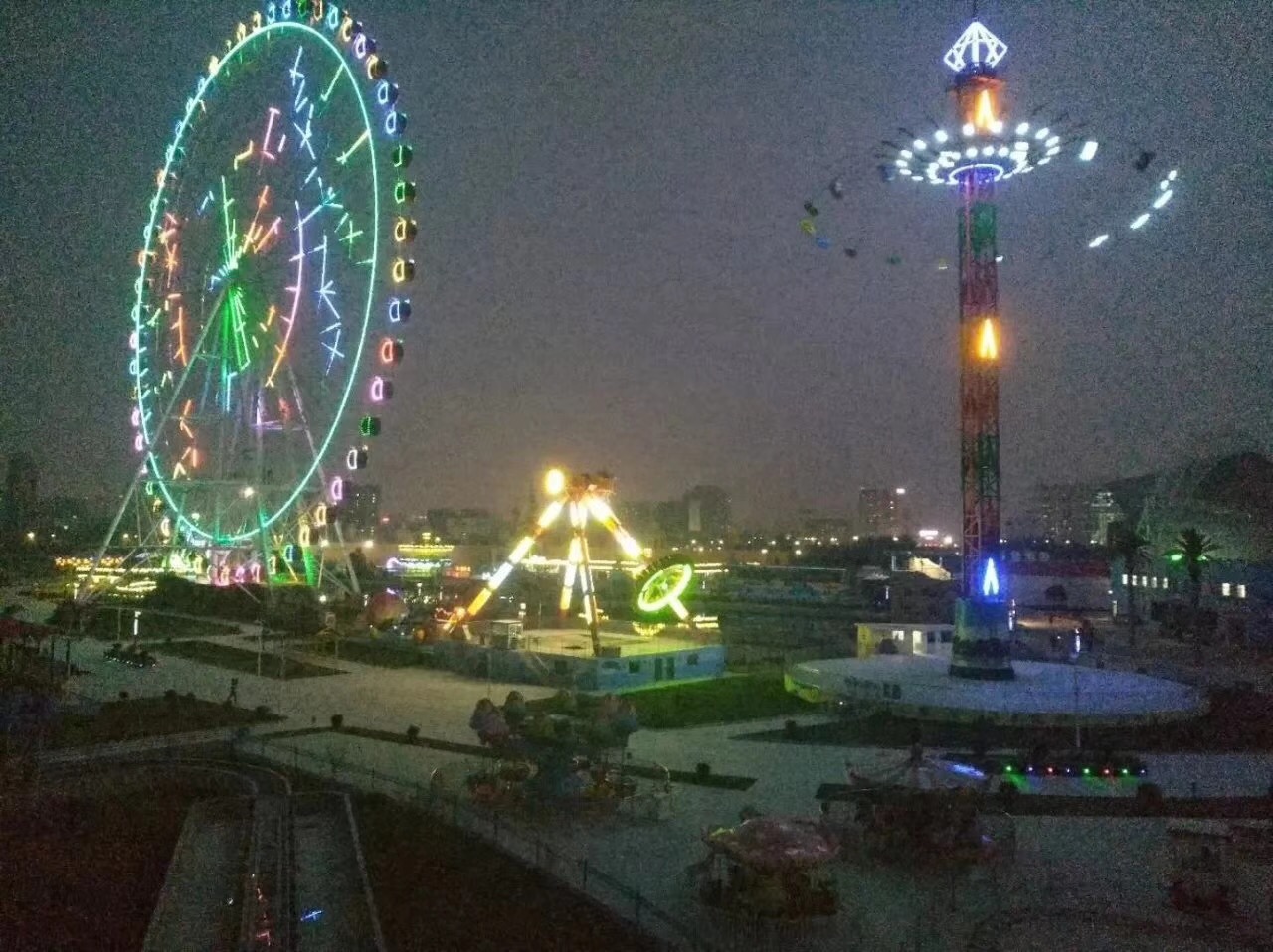 江苏抹香鲸欢乐世界装车发货！