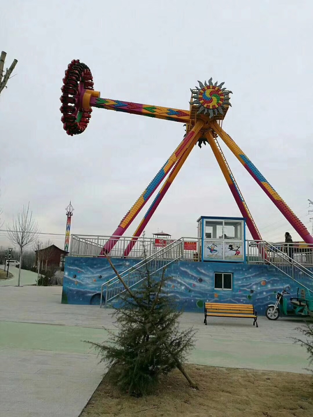 江苏抹香鲸欢乐世界装车发货！