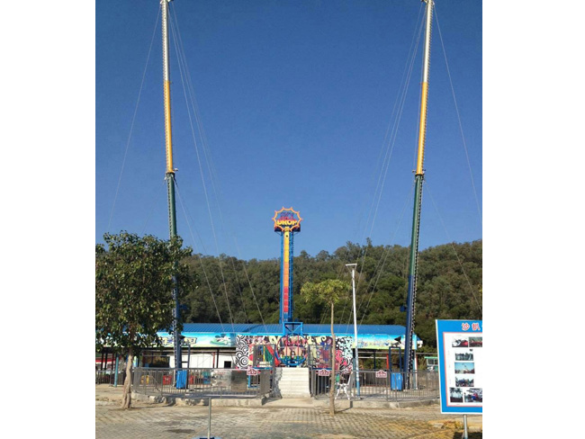 火箭蹦极（广东省阳江市海天游乐场）